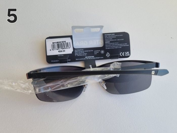 Foster Grant Sunglasses Brand New (2 for 15 Euro)