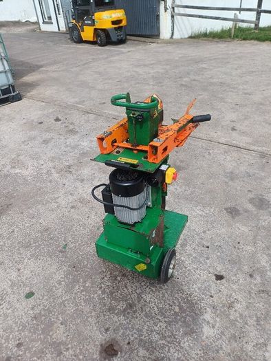 9 Ton Electric Log Splitter