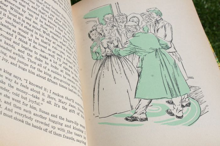 Vintage Classic Children's Edition, Huckleberry Finn  by Mark Twain