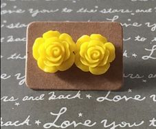 Charming Rose Earrings