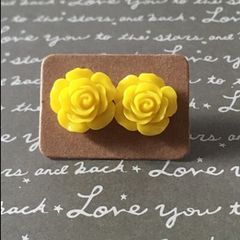 Charming Rose Earrings
