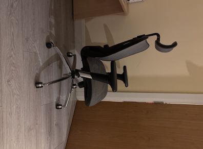 Desk chair