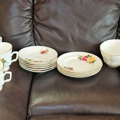 Regina tea-set