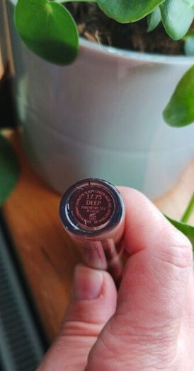 Charlotte Tilbury Charlotte Tilbury Beautiful Skin Radiant Concealer Deep 17.75