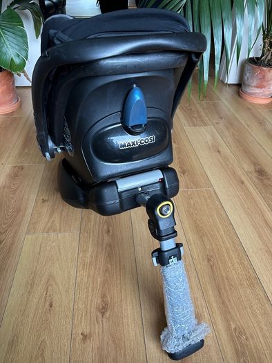 Car Seat + EasyFix ISOFIX Base