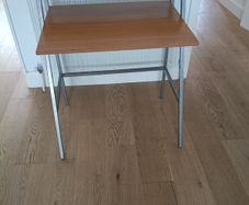 Small desk