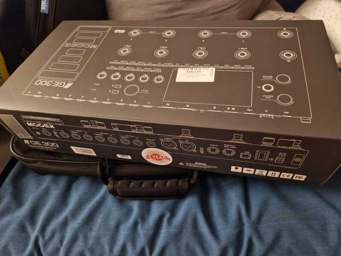 Mooer GE 300 Amp Modelling (As new) I Multi Effects Guitar Pedal (Amp Simulations / Distortion / Overdrive / Delay / Chorus / Flanger / Octaver / Harmonist / Phaser / Fuzz / Tremolo / Reverb / Wah-Wah / Synth / Compressor / Equalizer / Vibe)