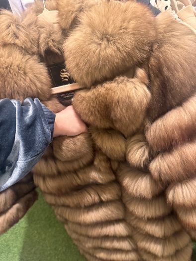 fur coat