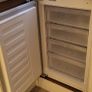 Beko integrated fridge freezer Image 4