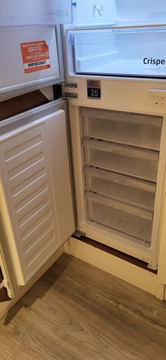 Beko integrated fridge freezer