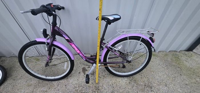 Girls bike