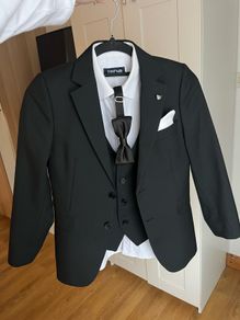 Benetti Boys Suit Age 9