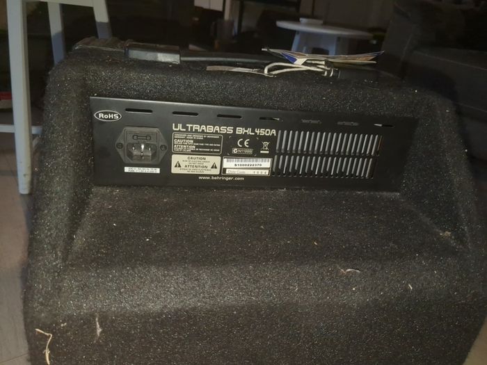 Behringer BHL450A Combo Amplifier