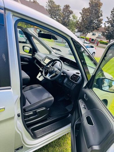 Nissan Serena 2020 Automatic petrol Hybrid 8 Seate