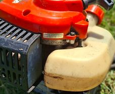 Echo petrol hedge cutter