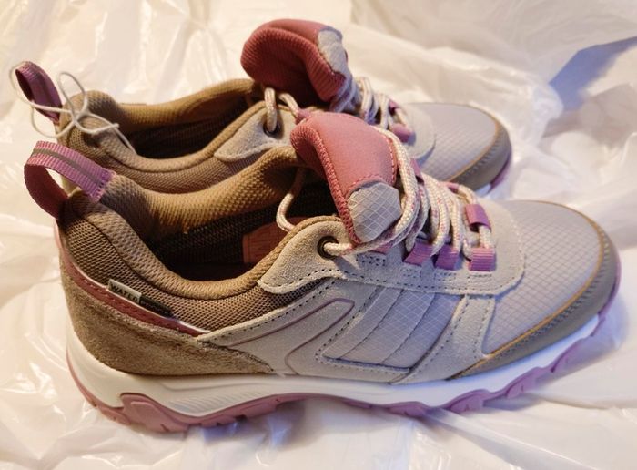 3 Pairs Of Kids Runners (size 4UK) New.
