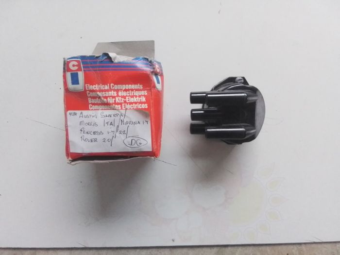 Austin/Morris Distributor Cap.