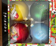 Friends glass bauble