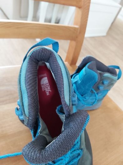 walking boots Northface