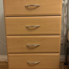 Chest of drawers on casters