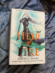 Sarah J Maas Heir of Fire Original Cover Book Throne of Glass Series