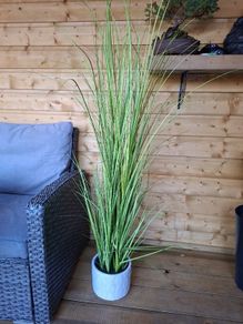 Artifical grass plant