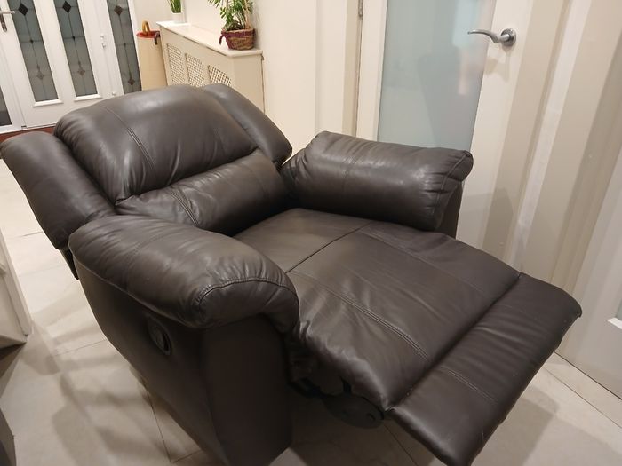 Recliner Chair