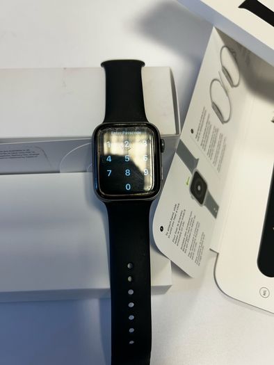 Apple Watch Series 5 44mm