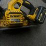 dewalt skillsaw Image 2