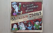 Munchkin Zombies Deluxe Board Game (Fantasy Horror Steve Jackson Games 2011)