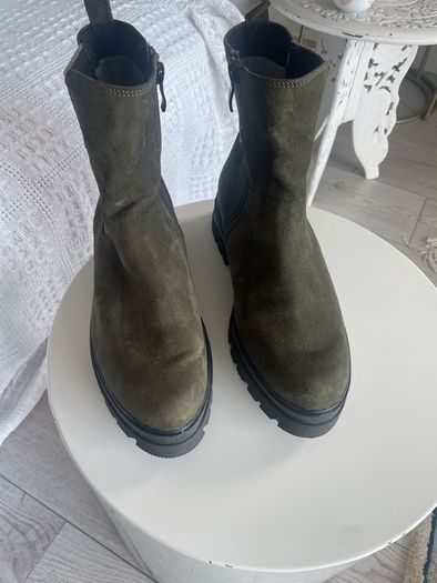 Caprice Suede Boots size  6