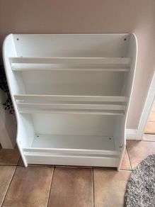 bookshelf