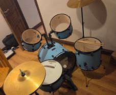Gear4music 5-piece starter drum kit