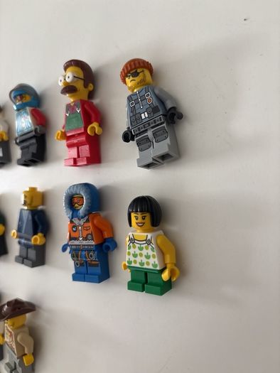 lego mixed minifigures x 13