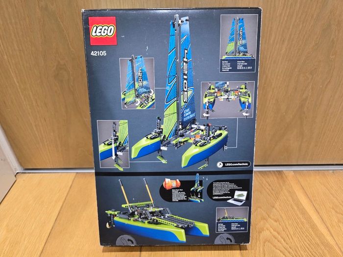 Lego 42105 Catamaran