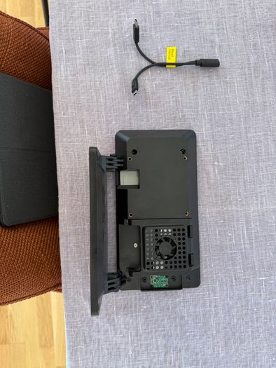Raspberry Pi 7 inch Touch Display with Camera