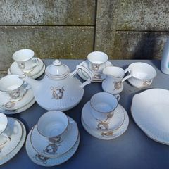 Vintage Royal Tara Broach Teaset