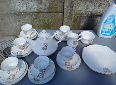 Vintage Royal Tara Broach Teaset