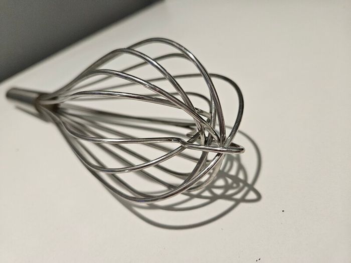 Heavy whisk
