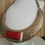 Chunky Hammered Gold Tone Collar Necklace  Red Cabochon Image 3