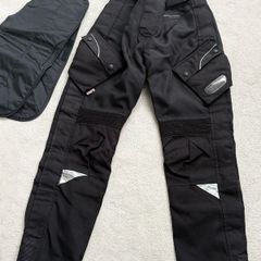 Black Frank Thomas Qualifier 2 waterproof motorcycle textile trousers size M