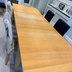 Extendable Ikea Dining Table + 4 Chairs