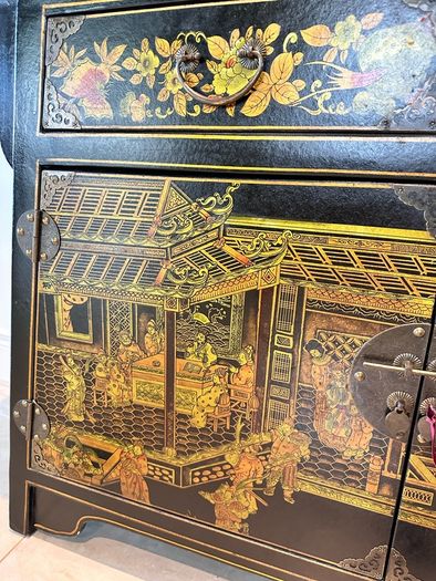 Chinese cabinet