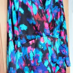 dress gallery size 14 elasticated waist at back. Wrap style  that doesnt open