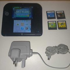 Nintendo 2DS Console Bundle 4 Games + Official Charger