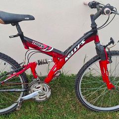 3 adults mountain bikes