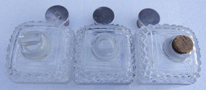 Victorian Sterling Silver Birmingham, Chester Hallmarked Antique Silver Lidded Cut Glass Dressing Table Set of Scent Bottles and Trinket Box
