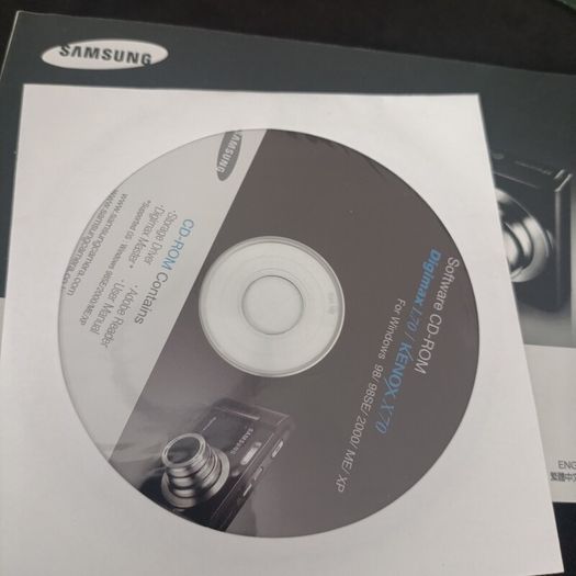 Samsung Digimax L70 7.2MP 3x Zoom Digital Camera