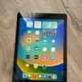 Ipad 5th gen 23gb Image 2