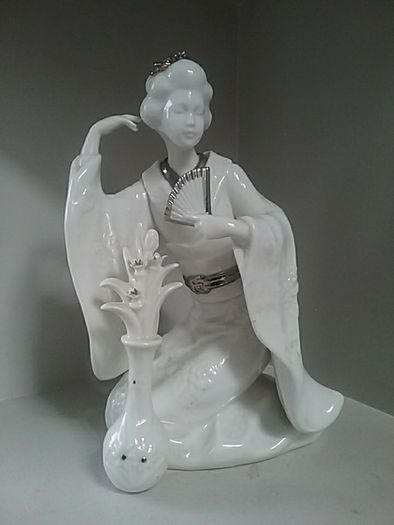 Chinese Figurine